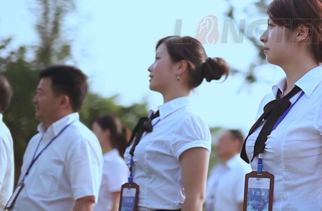 人物專題片拍攝思路，專題片拍攝報價單。